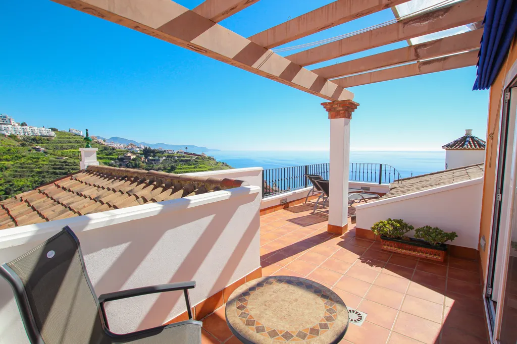 Terrasse - Villa with Sea View and Pool in Tamango Hill