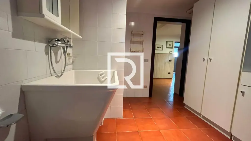 Bagni - Semi-detached House with Private Garden in Ravenna