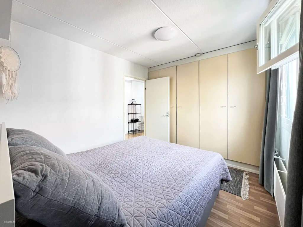 Chambres - Bright Apartment with Balcony in Matinkylä, Espoo