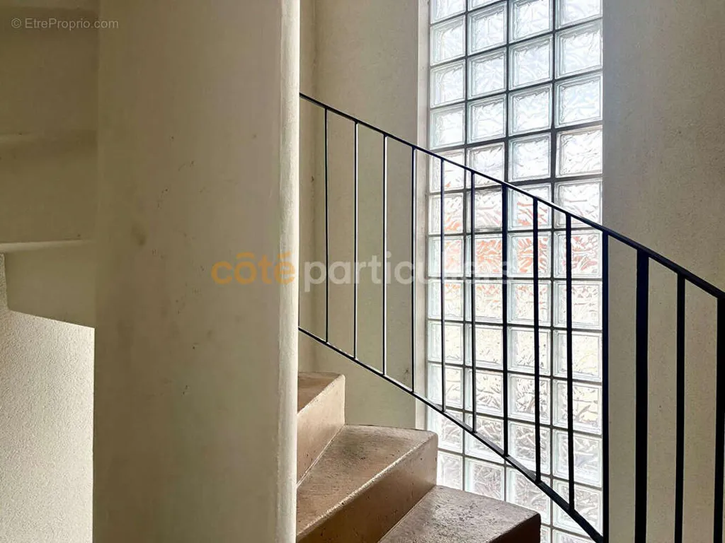Rooms - Bright Apartment with Balcony in Royan Centre