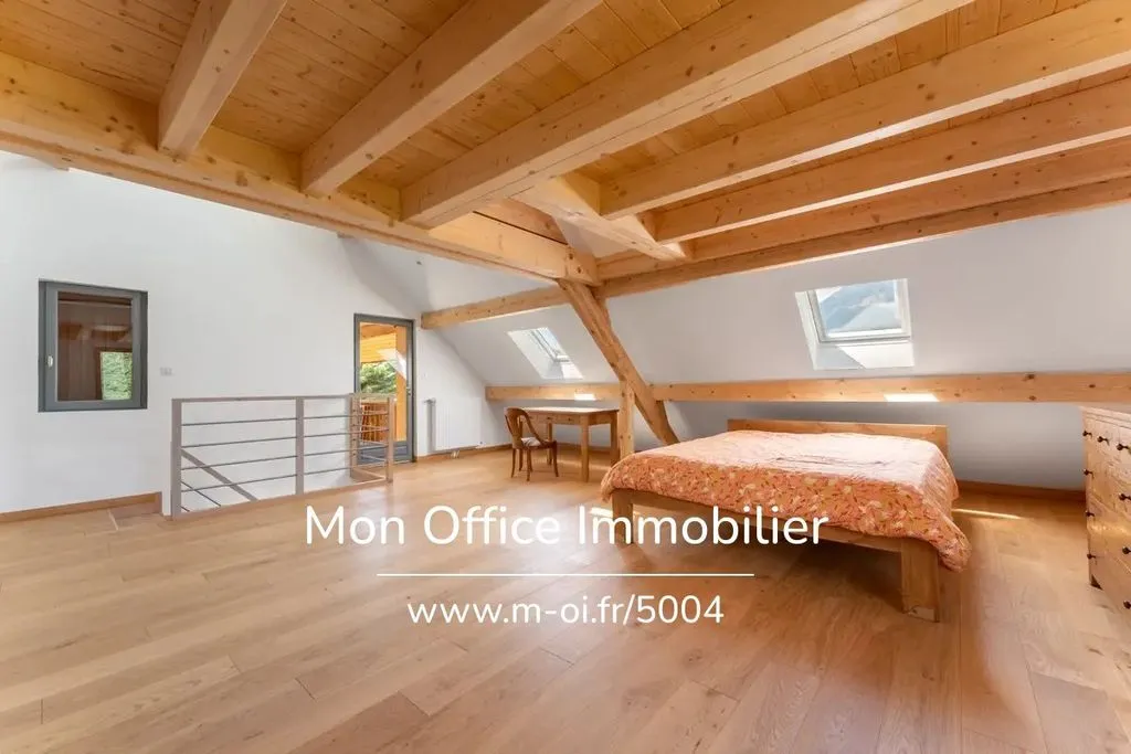 Chambres - Maison Luxueuse avec Vue Montagne à Crots