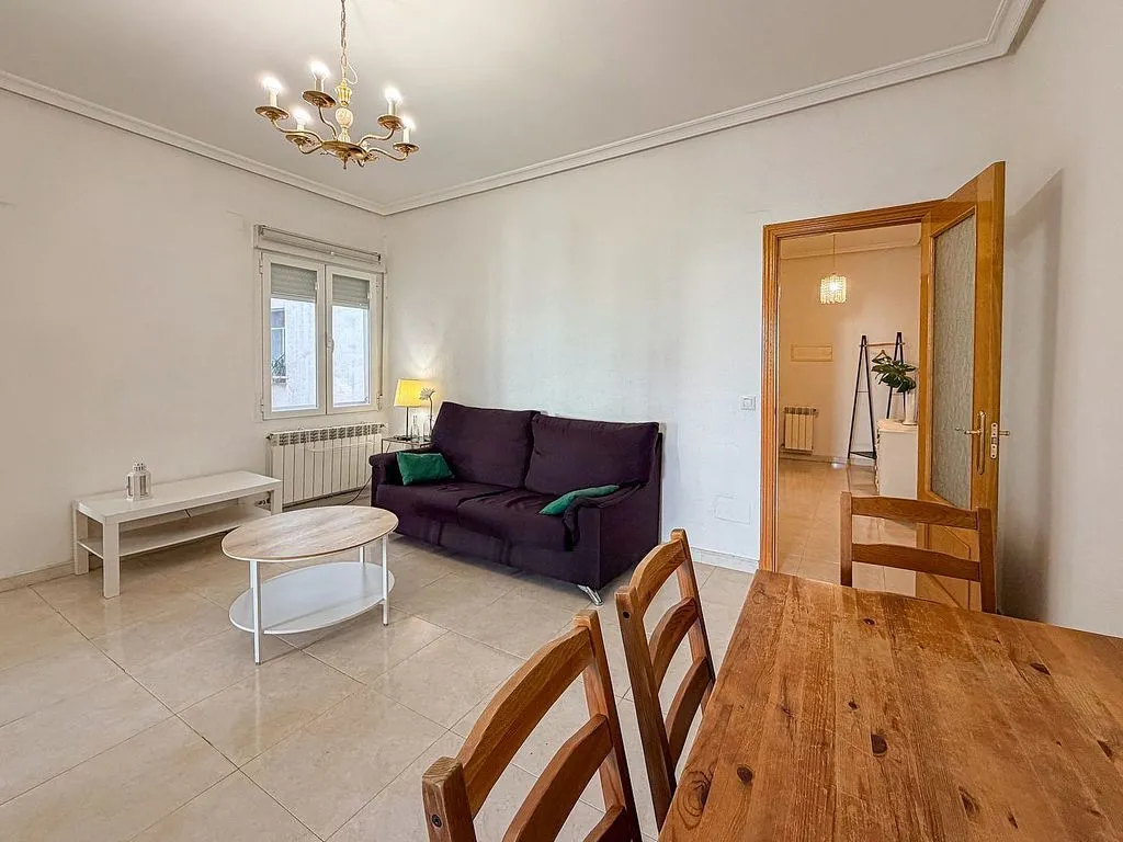 Séjour - Furnished Flat with Metro Access in Bernabéu