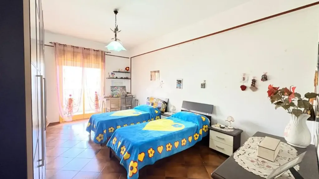Chambres - 4-Bedroom Apartment with Balcony in Palermo