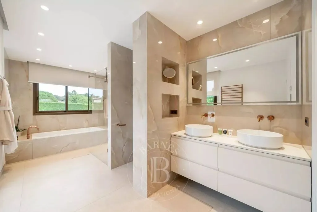 Vannitoad - Luxury Villa with Sea View in Cap d'Antibes