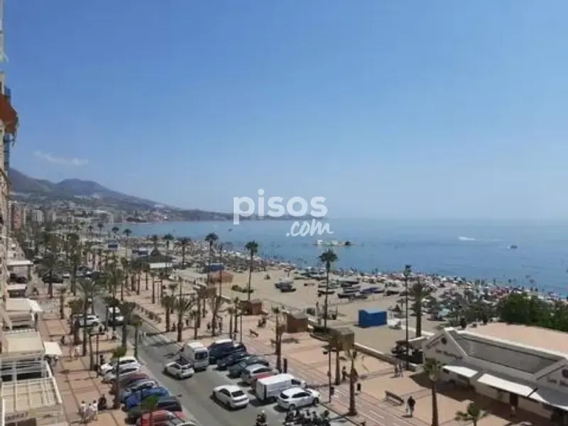 Beachfront Apartment with Terrace in Fuengirola