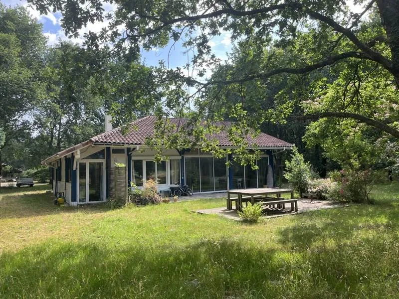 Giardino - Traditional House with Garden in Rural Setting