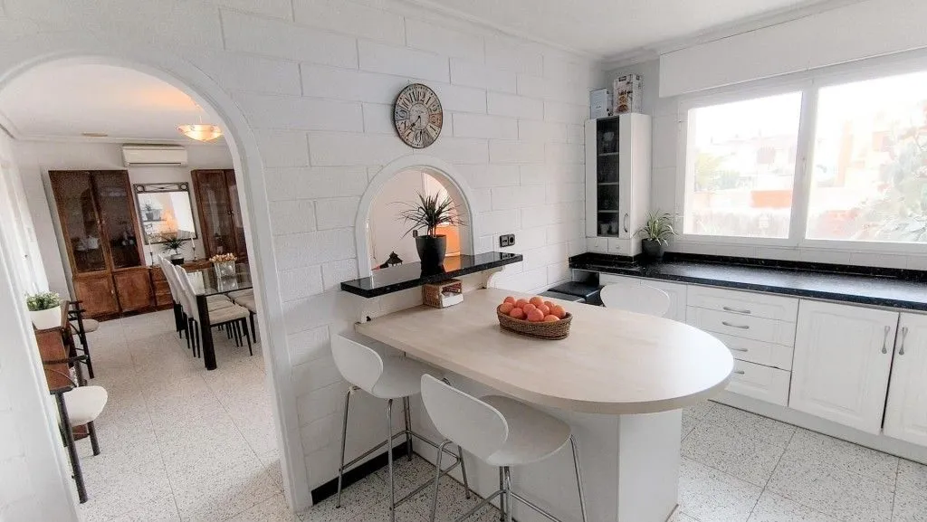 Cuisine - Luxury Villa with Sea View in La Manga