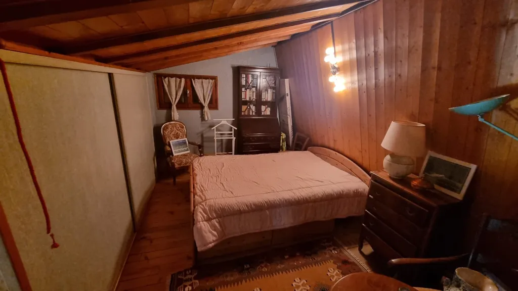 Bedrooms - Chalet with Garden in Chasserades
