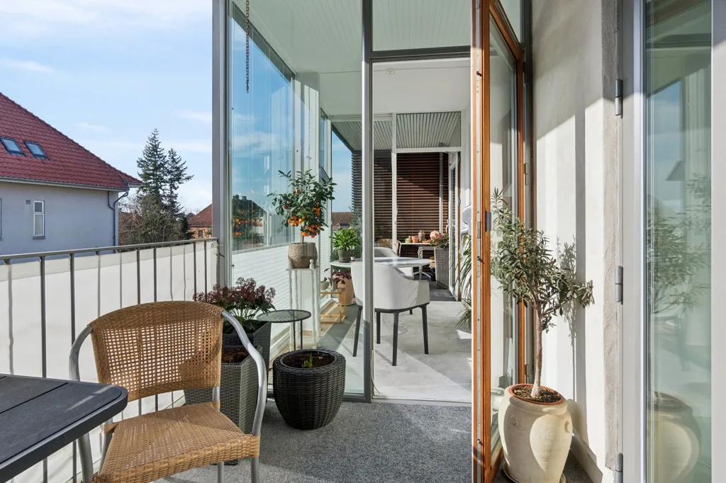 Balcony - Apartment with Balconies in Hellerup