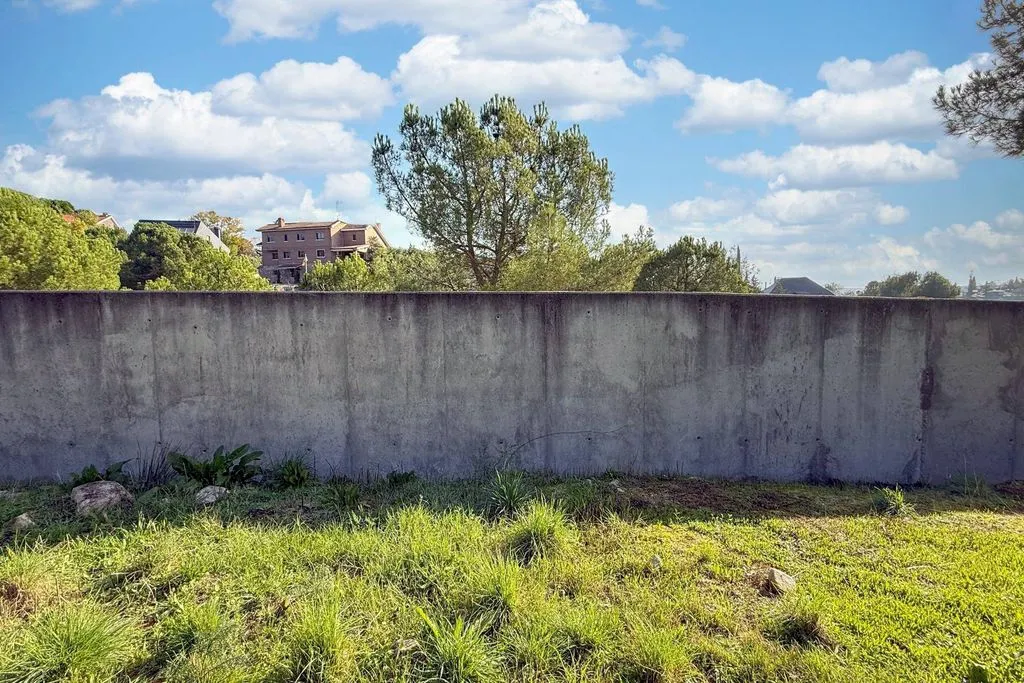 Jardin - Building Land with Views in Torrelodones