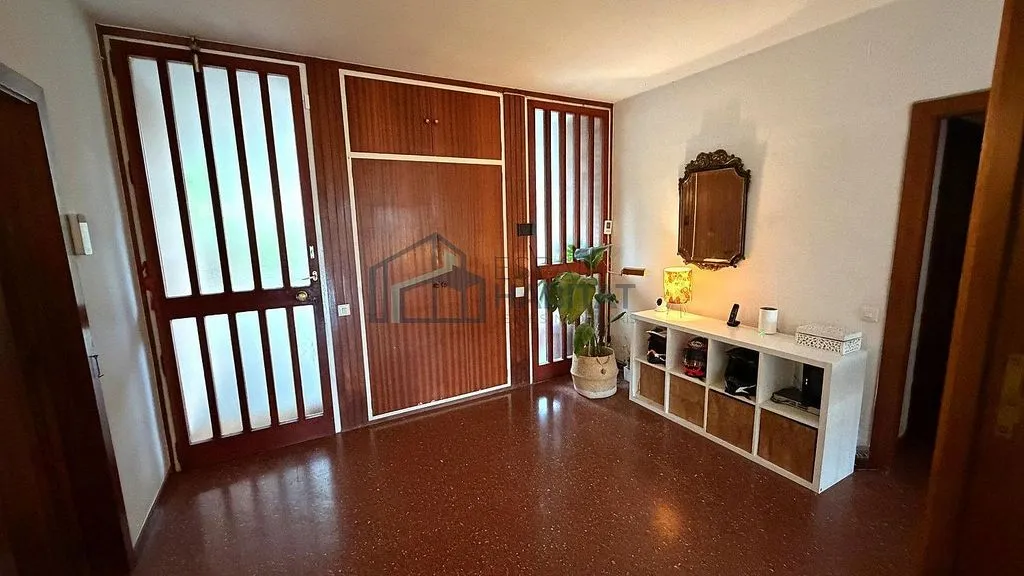 Esik - Chalet with Sea View in Cabrils