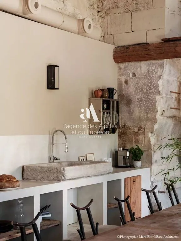 Köök - Luxury Farmhouse with Pool in Eyragues