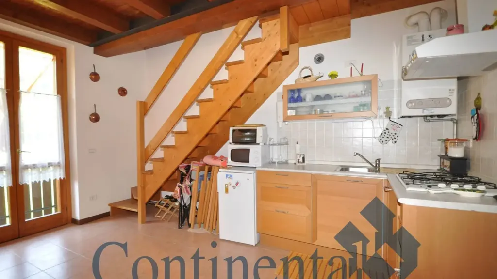 Cuisine - Modern Apartment with Balcony in Lenna
