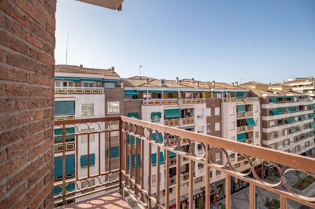 Rõdu - Luxury Flat with Balcony in Gran Capitán, Granada