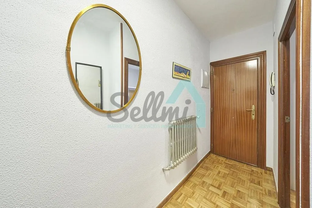 Ingresso - Furnished Flat with Study Spaces in Oviedo