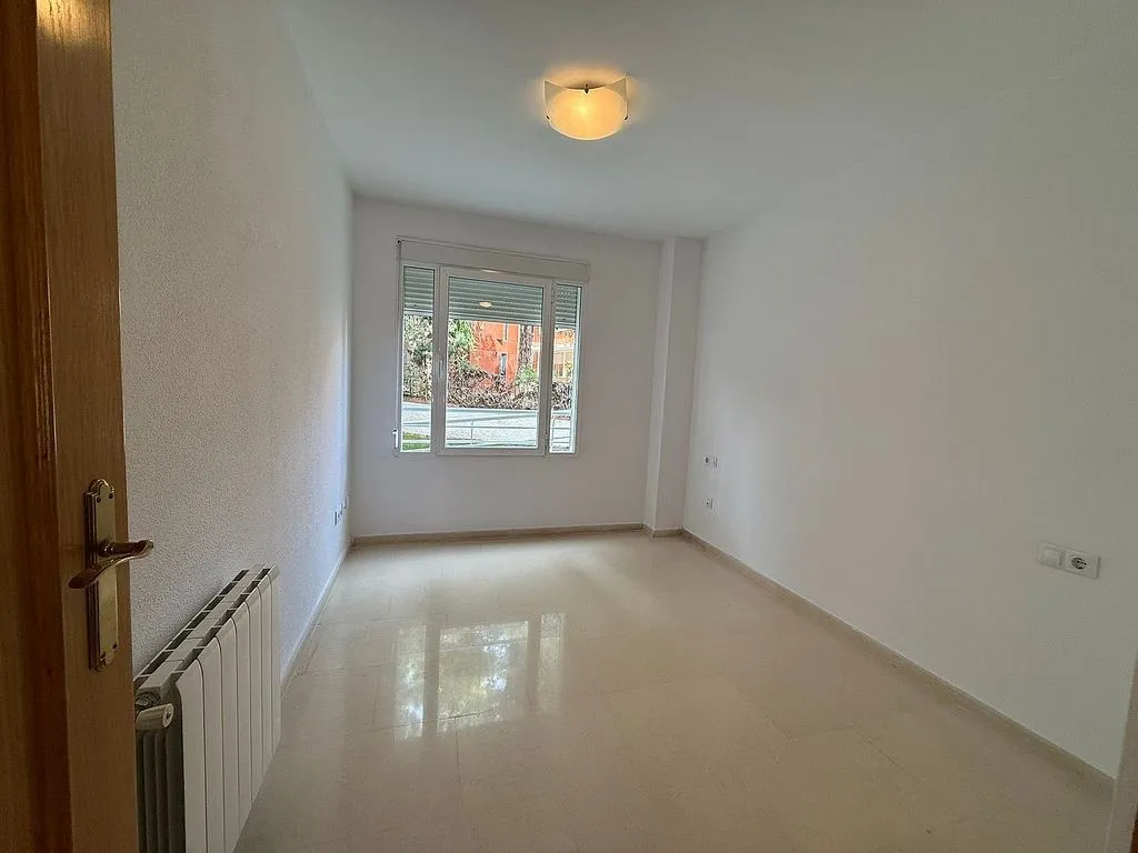 Rooms - Penthouse with Pool and Terrace in Campolivar