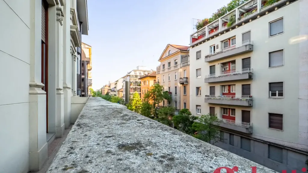 Balcon - Retrofitted Flat with Balcony in Città Studi, Milan