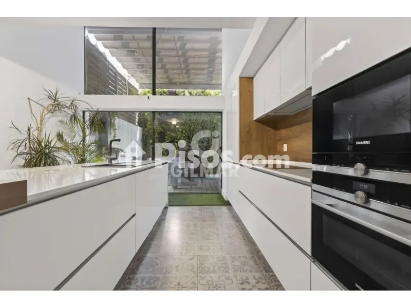 Cuisine - Modern Chalet with Pool in Nervión