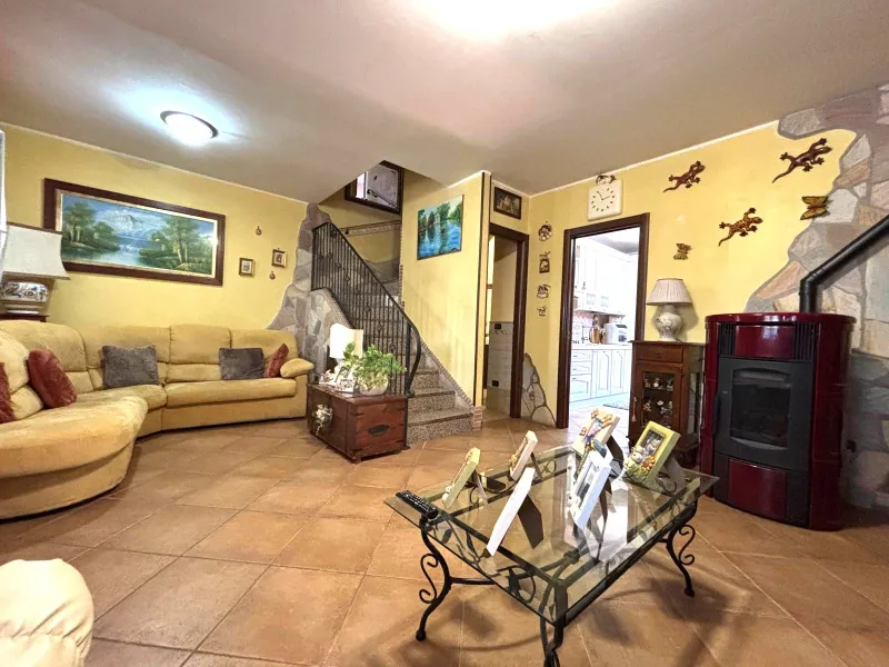 Soggiorno - Bifamiliar Villa with Garden in Ardea