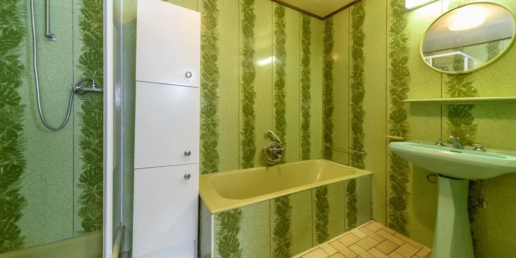 Salles de bain - Maison à Renover avec Jardin à Heldergem