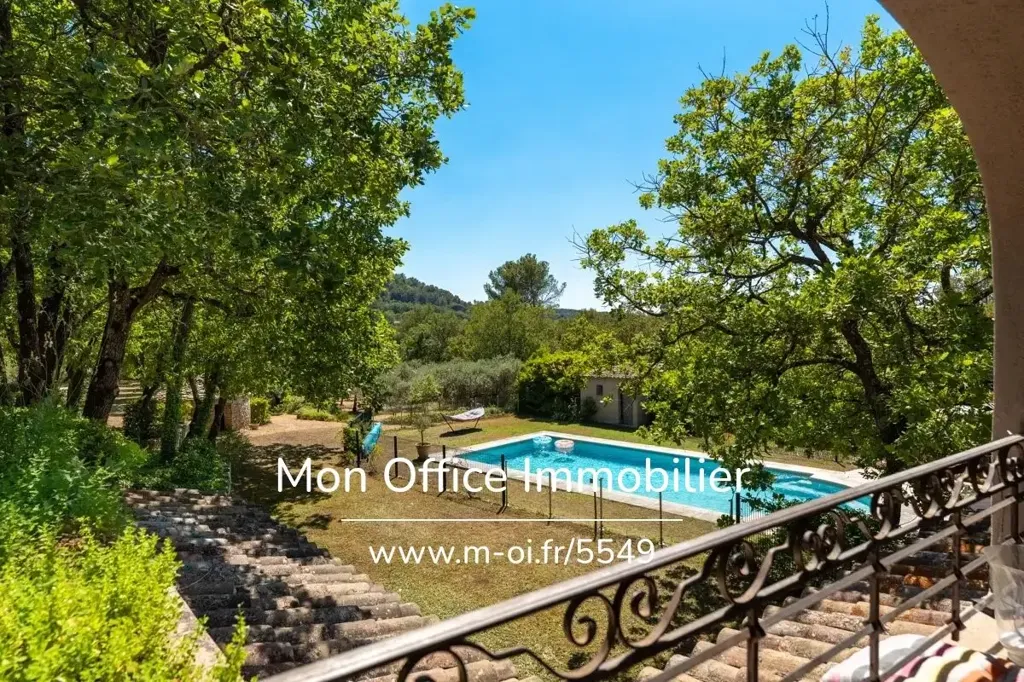Piscina - 10-Bedroom House with Jacuzzi in Rognes