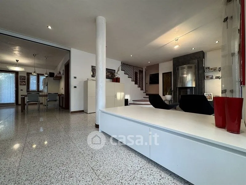Séjour - Modern Villa with Private Garden in Cordenons