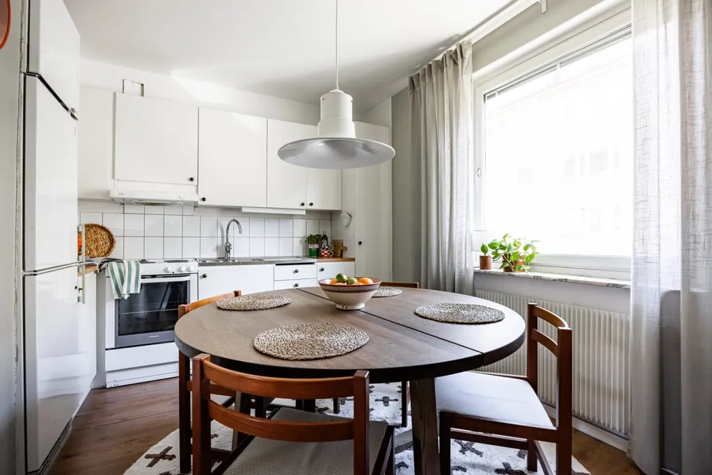 Söögituba - Charming Two-Bedroom Flat in Lunden