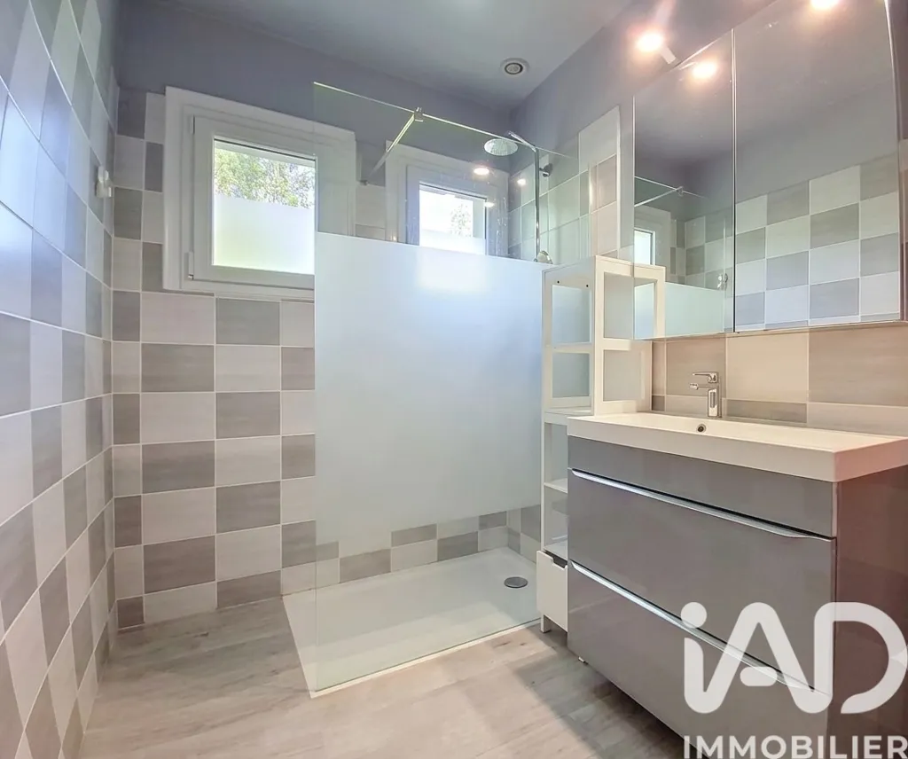 Bagni - 3-Bedroom House with Constructible Land in Pleugueneuc