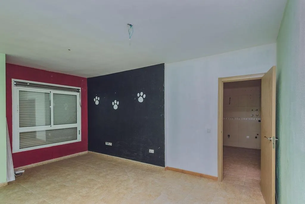 Toad - Occupied Flat with Terrace in Vícar
