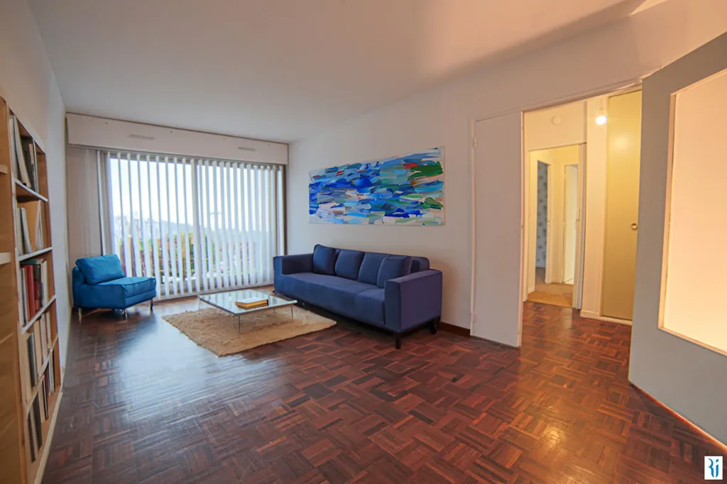 Soggiorno - Flat with Terrace and View in Mont-Saint-Aignan