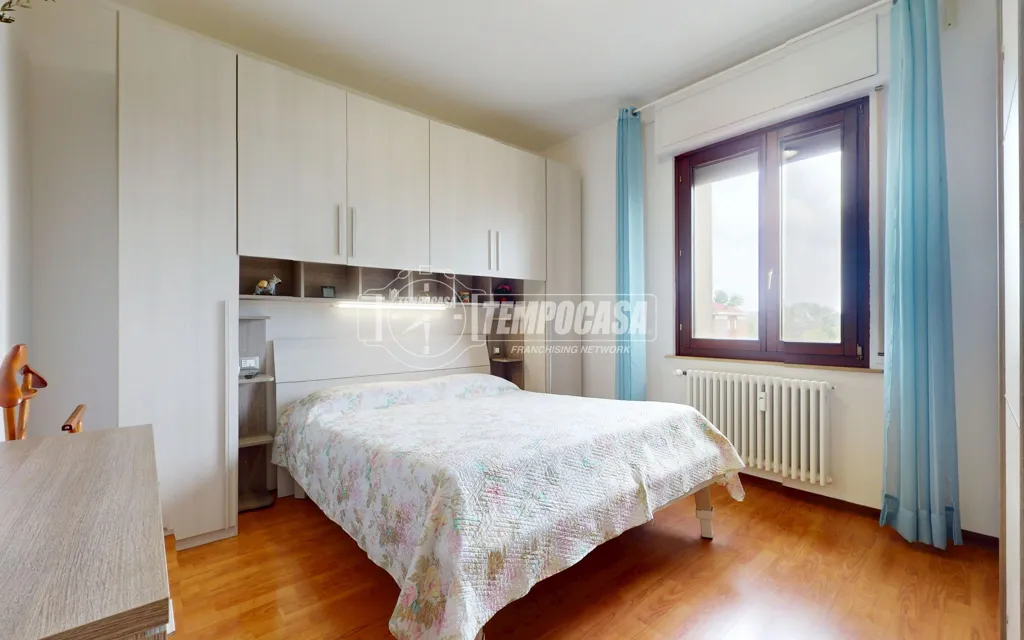 Magamistoad - Modernised Triplex with Balcony in Mantua