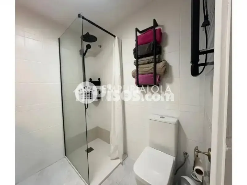Vannitoad - Reformed Apartment with Terrace in Empuriabrava