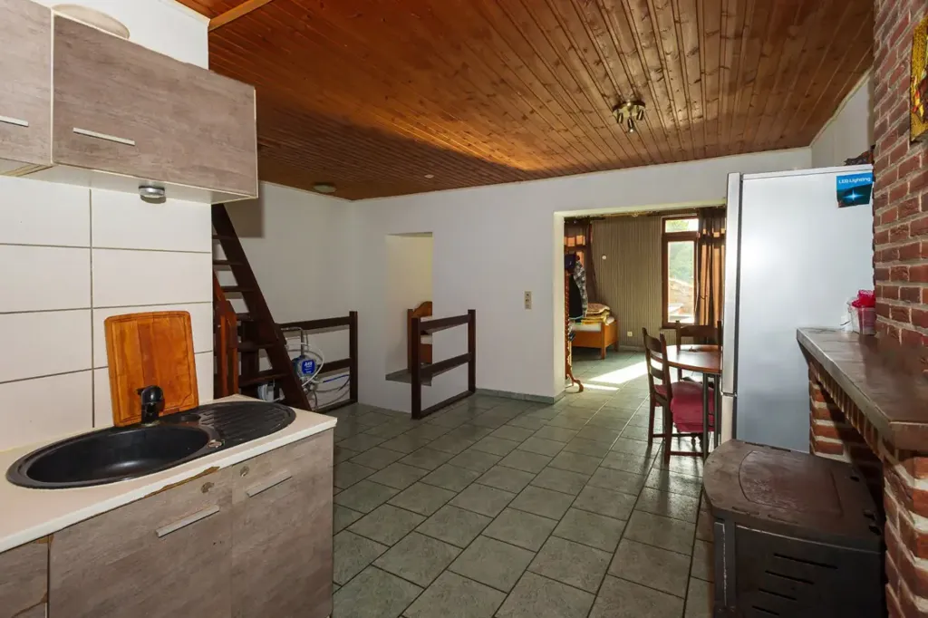 Cuisine - Immeuble Mixte avec Commerce au Centre de Boussu
