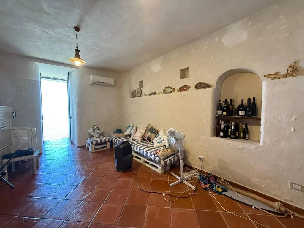 Elutuba - Terraced House with Sea Access in Scilla