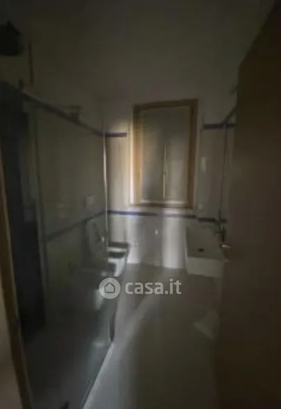 Salles de bain - Three-Bedroom Apartment with Balcony in Mantua