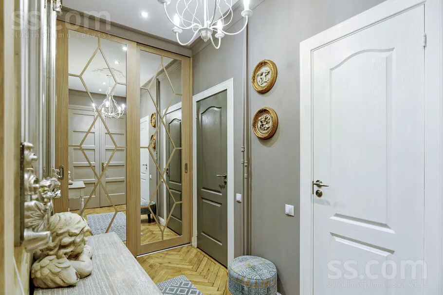Ingresso - Modern 2-Bedroom Apartment in Riga Centre