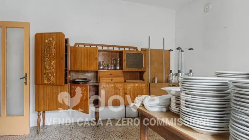 Salle à manger - Villa for Renovation in Zogno