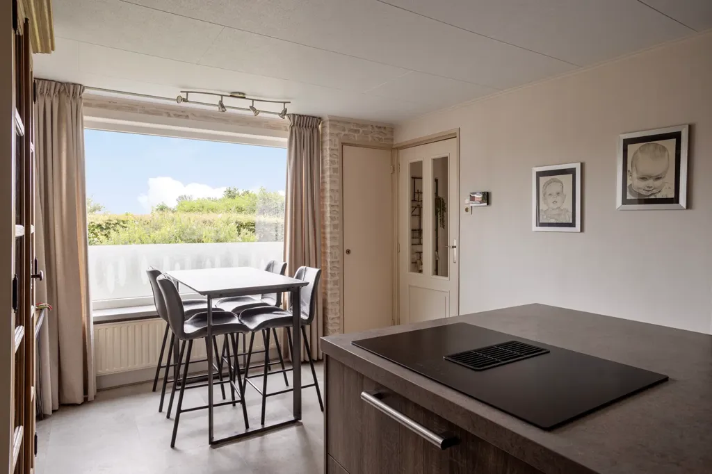 Cuisine - Villa with Garden in Vogelwaarde