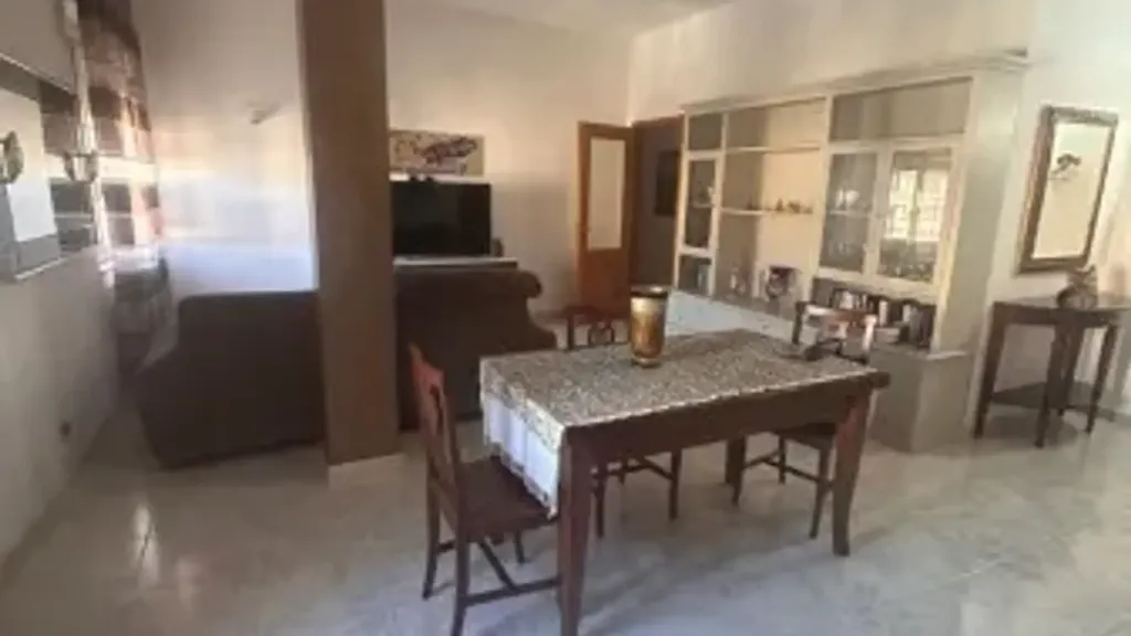 Salle à manger - Apartment with Balcony in Siracusa