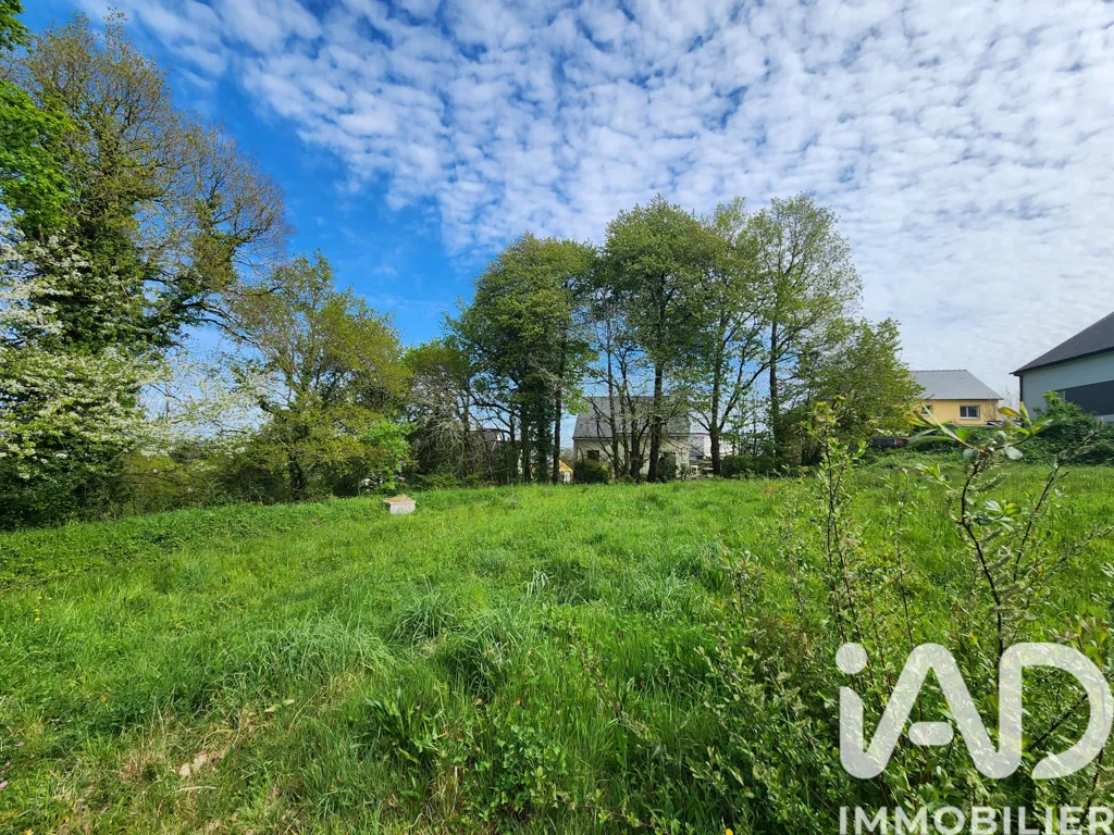 Aed - Buildable Plot with Tree View in Bain-de-Bretagne