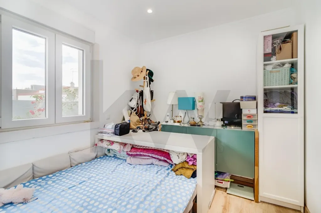 Bedrooms - Central Benfica House with Pool