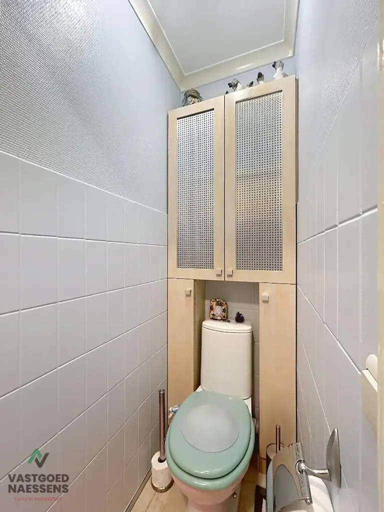 Bathrooms - Studio with Terrace in Oostende