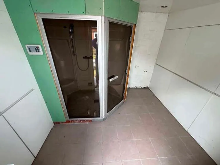 Bagni - Characterful House with Garden in Leede