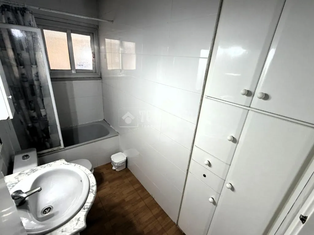 Salles de bain - Apartment with Balcony in Aiora