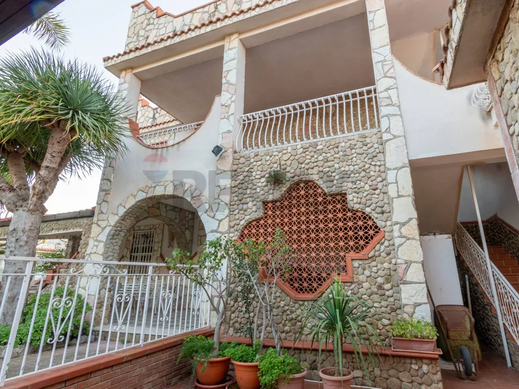 Terrasse - Villa with Garden and Terrace in Carini