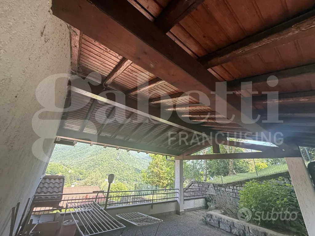 Terrass - Villa with Panoramic View in Asso
