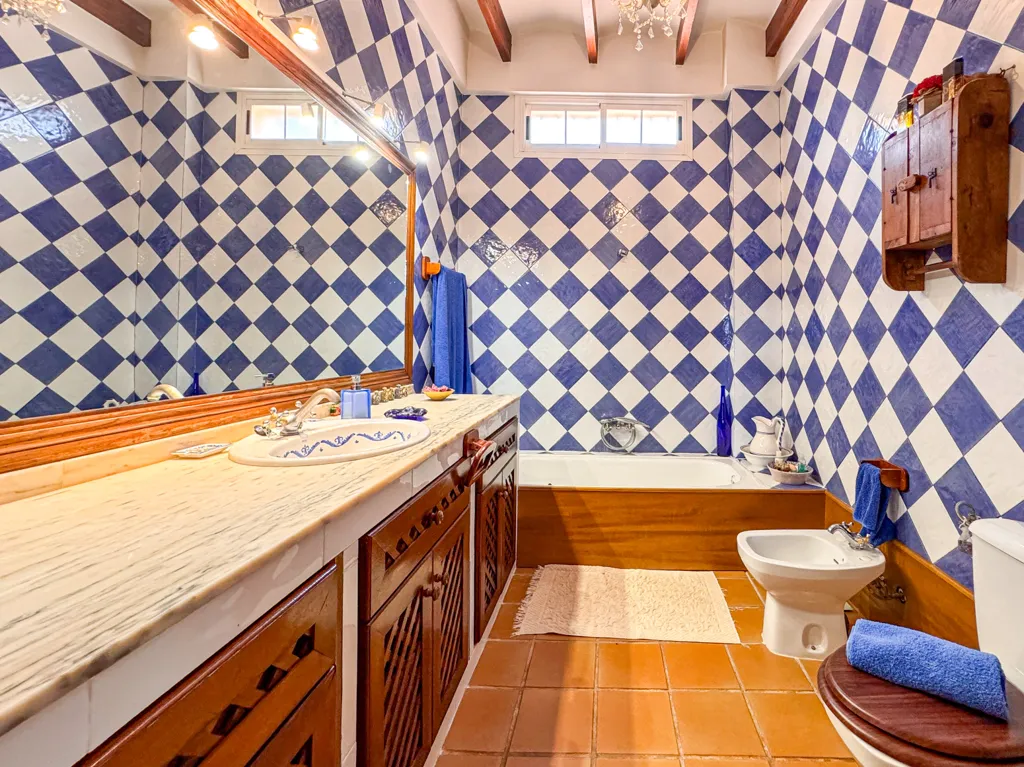Vannitoad - Rustic Chalet with Olive Grove in Segorbe