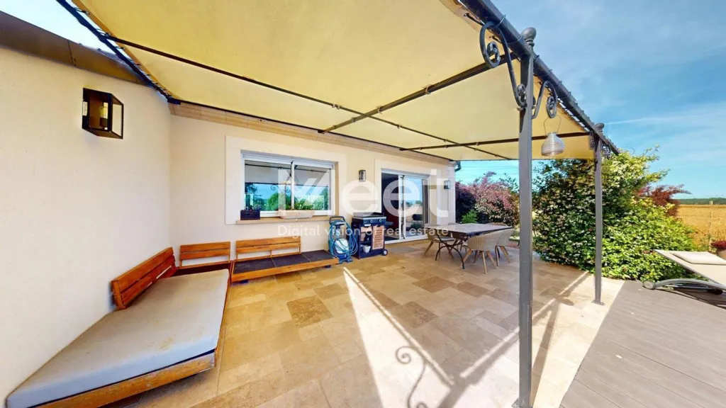 Terrass - 6-Piece House with Pool in Hauterive