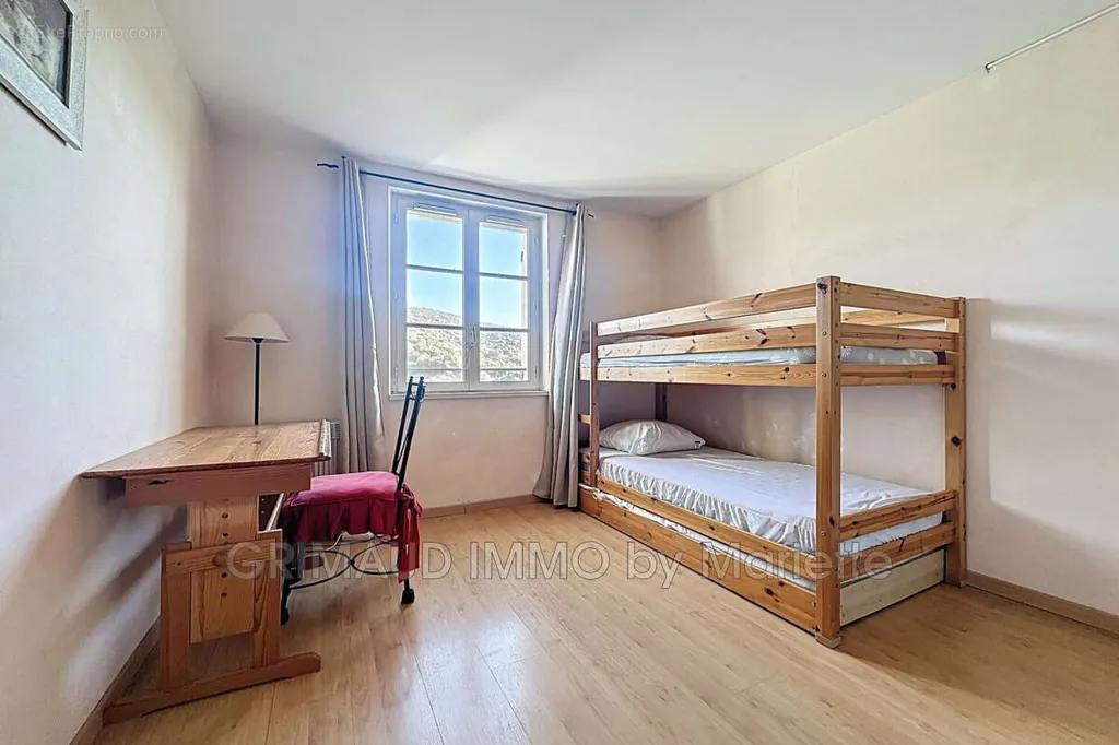 Magamistoad - Duplex with Pool near Grimaud