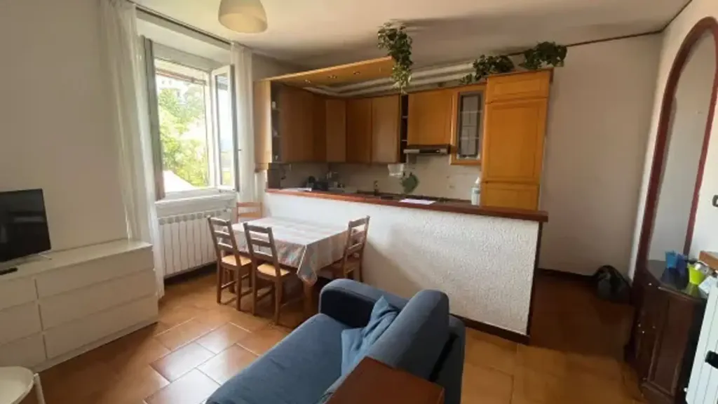 Elutuba - 2-Bedroom Apartment with Balcony in Como